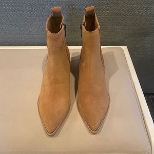 Brand new Marc Fisher boots